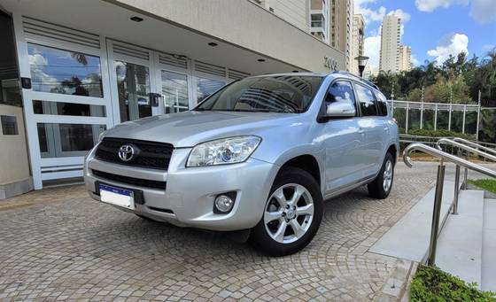 TOYOTA RAV4 2.4 4X2 16V GASOLINA 4P AUTOMÁTICO TOYOTA RAV4 2.4 4X2 16V GASOLINA 4P AUTOMÁTICO
